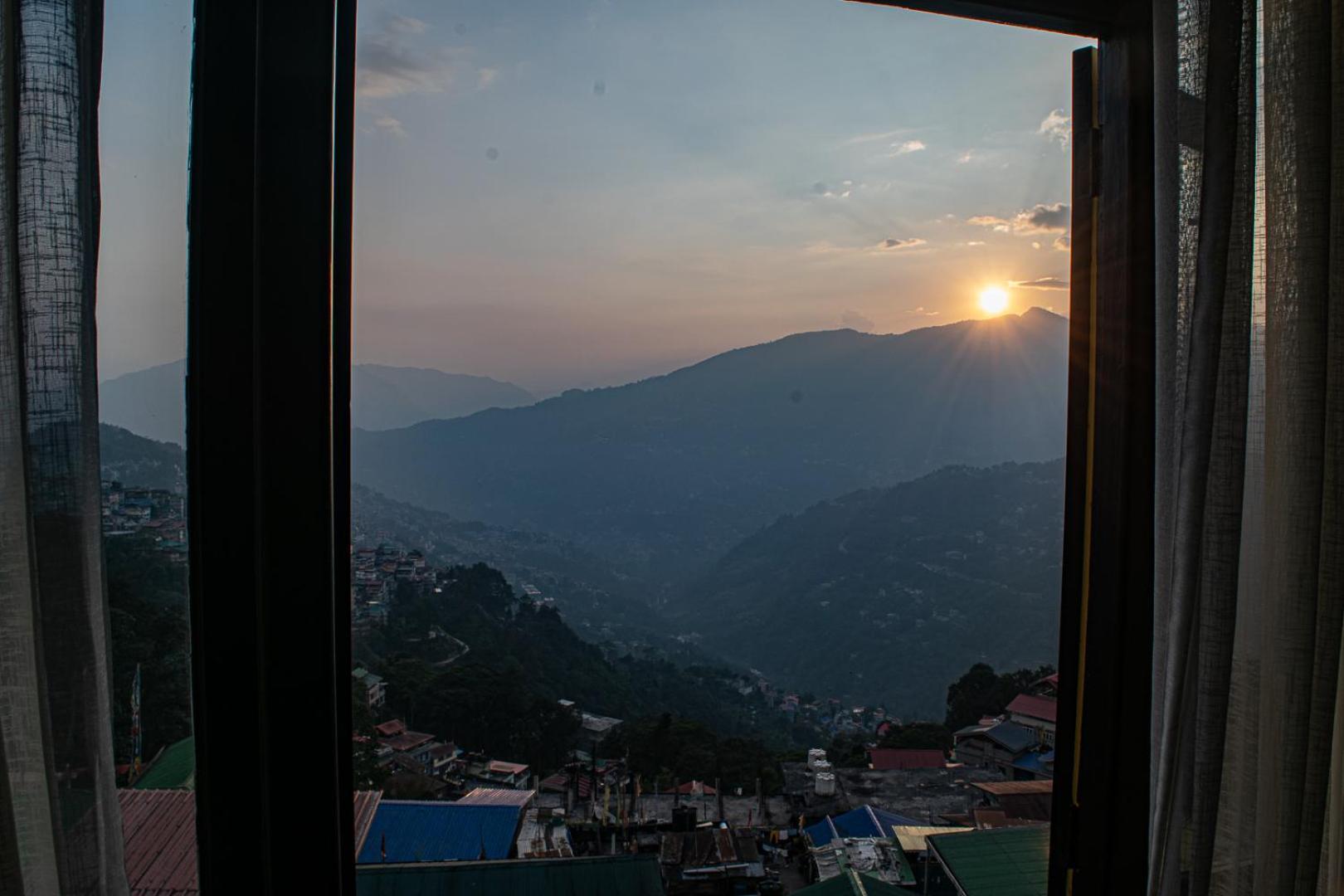 The Wild Orchid Hotell Gangtok Exteriör bild